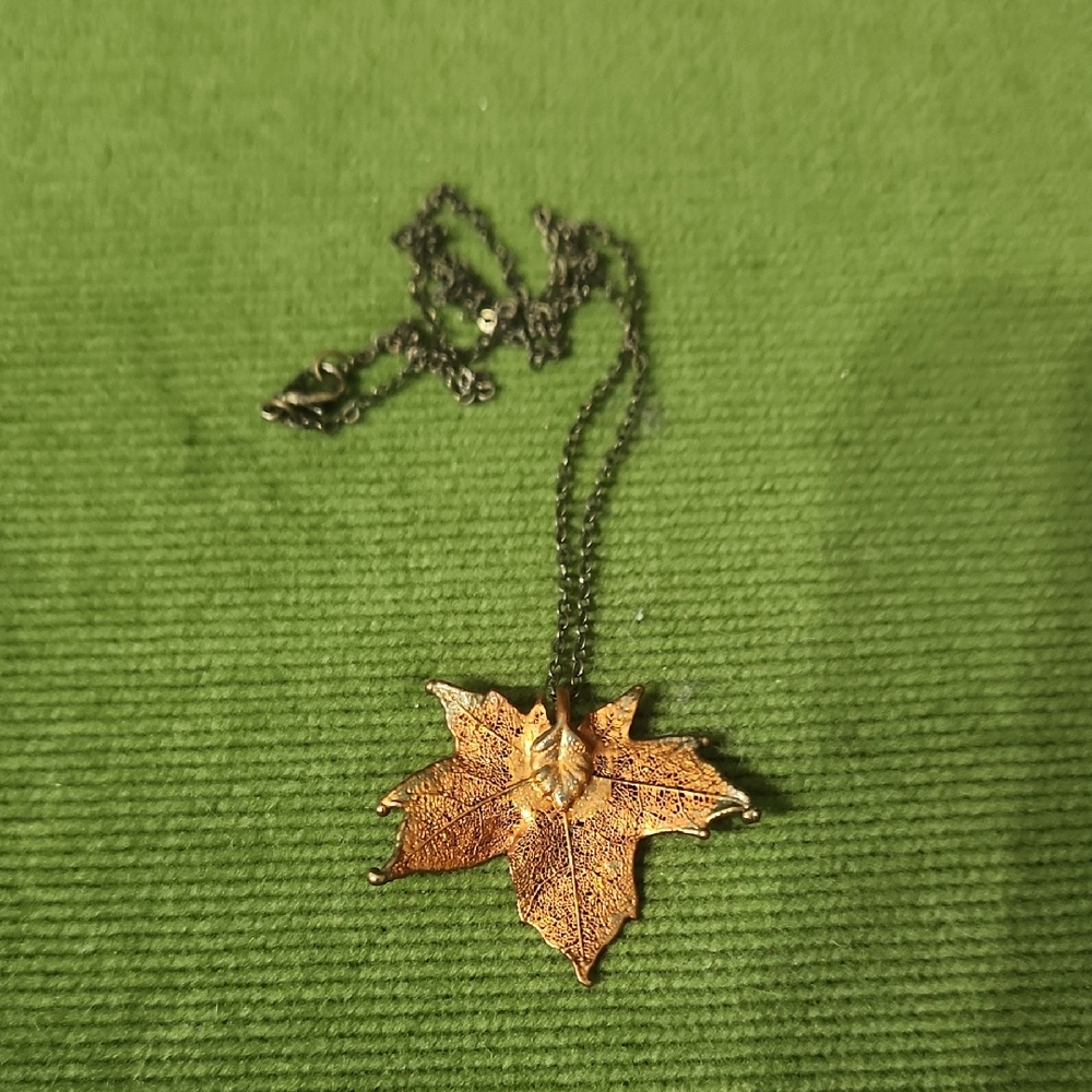 Bronze Maple Leaf Pendant Necklace
